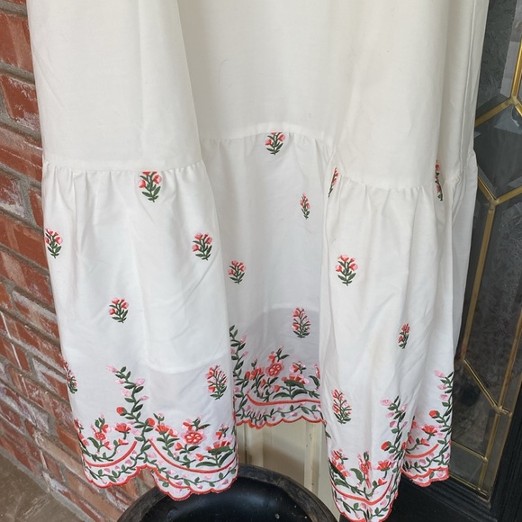 CELLA & FLO  Embroidered  Nursing Evening  White Dress Size 8  NWT - Picture 5 of 9